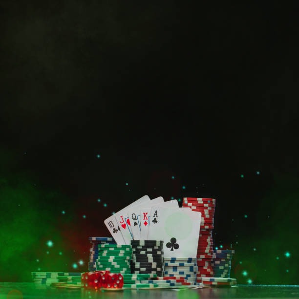 Phoenix Rises game interface showing payline grid and spin controls